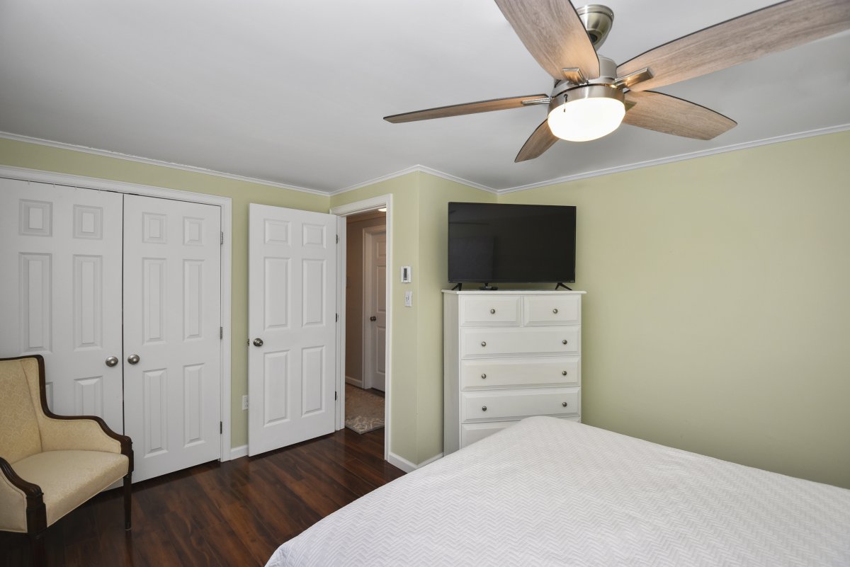 Virtual Tour of 86 Old Southbridge Road, Oxford, Massachusetts 01540