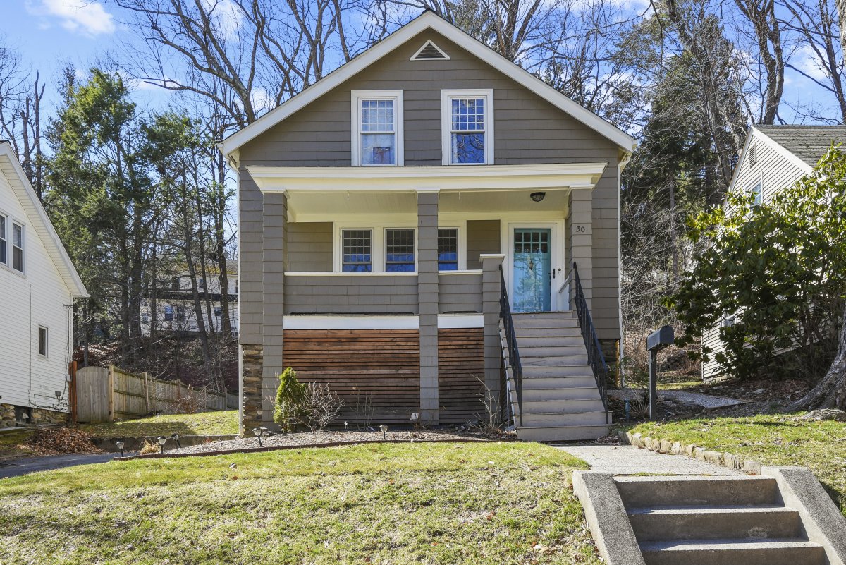 Virtual Tour of 30 Hadwen Lane, Worcester, Massachusetts 01602 Single