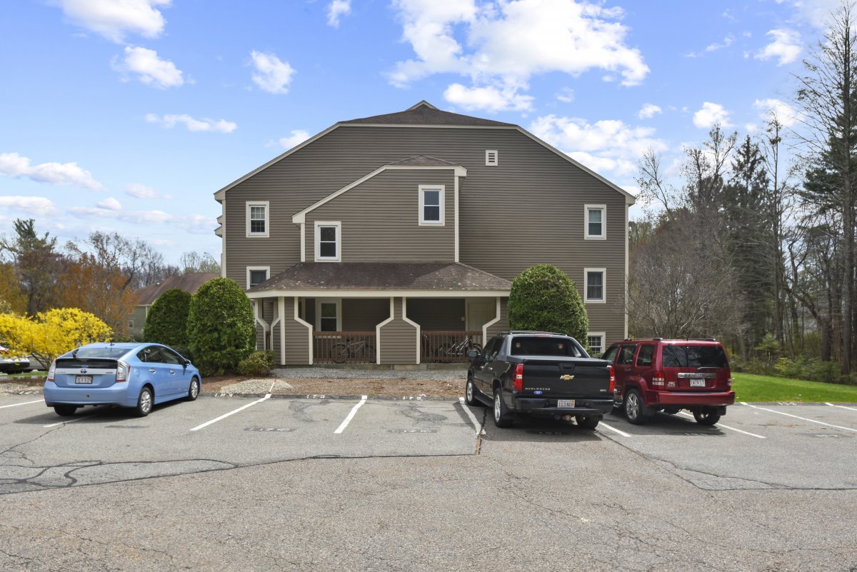 Virtual Tour of 193 Heritage Drive, Unit 193, Whitinsville