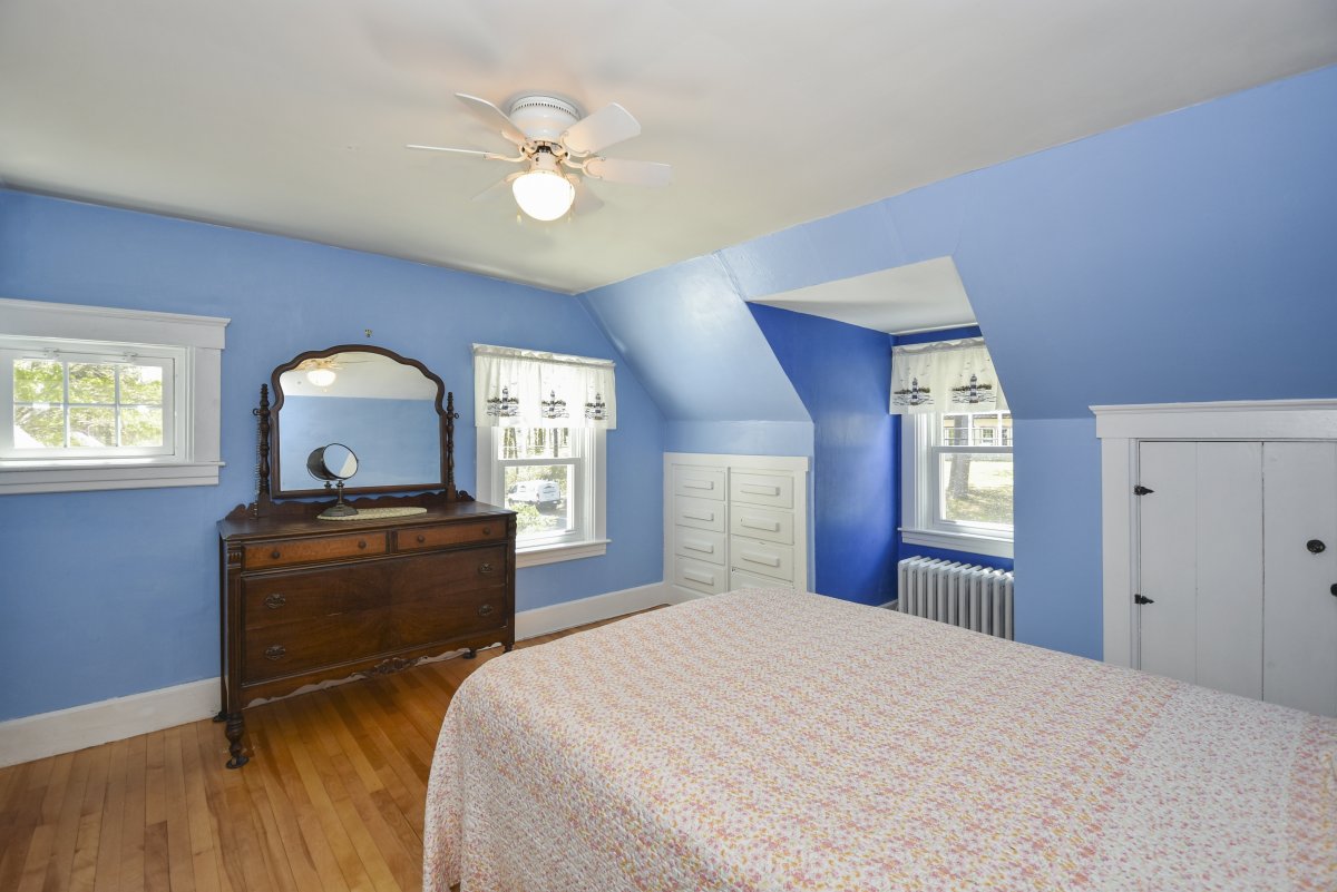 Virtual Tour of 755 Rindge Road, Fitchburg, Massachusetts 01420