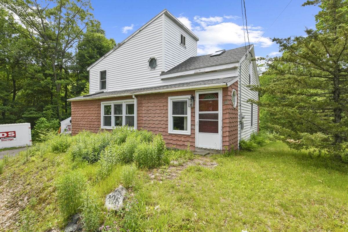 Virtual Tour of 126 Highland Street, South Hamilton, Massachusetts