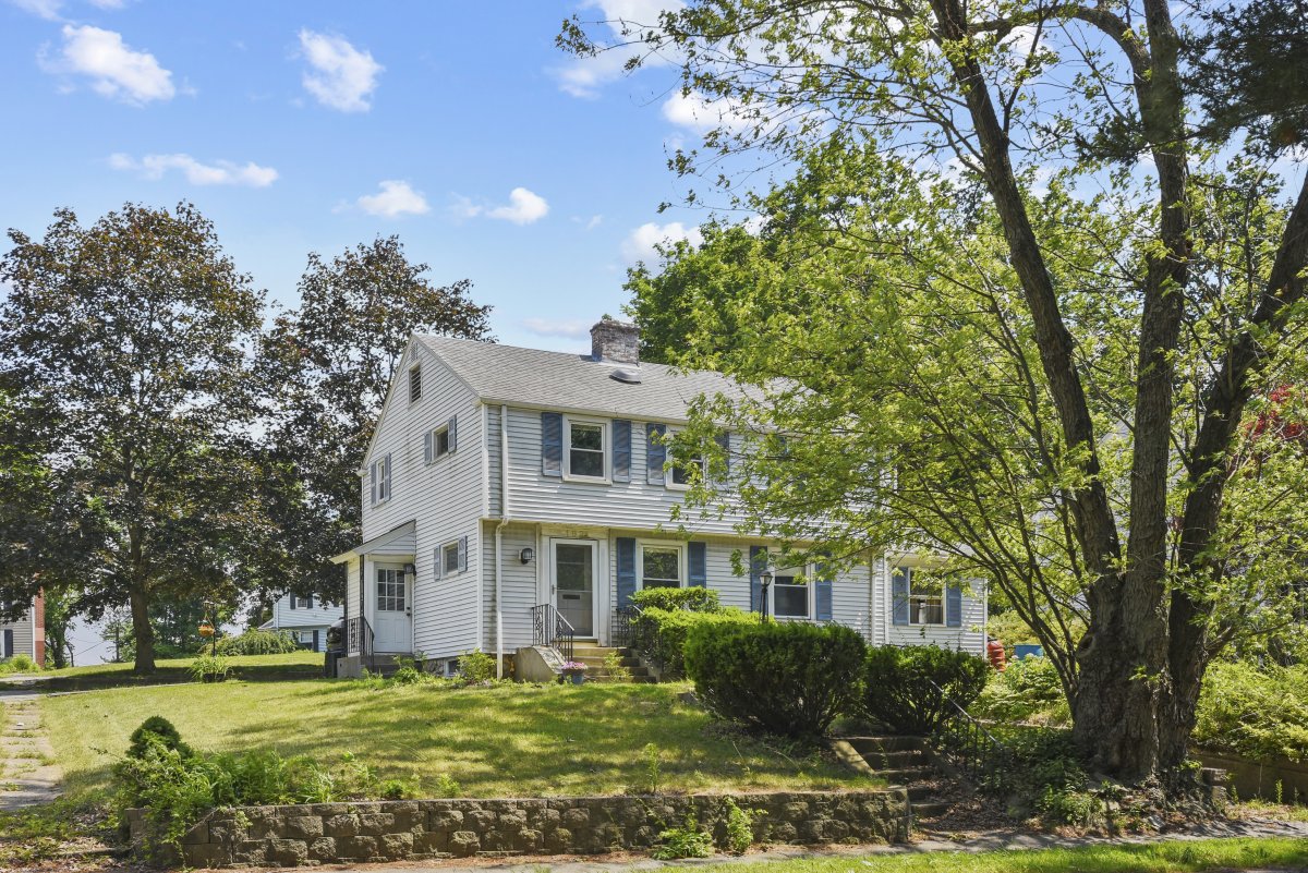 Virtual Tour of 192 Lovell Street, Worcester, Massachusetts 01603