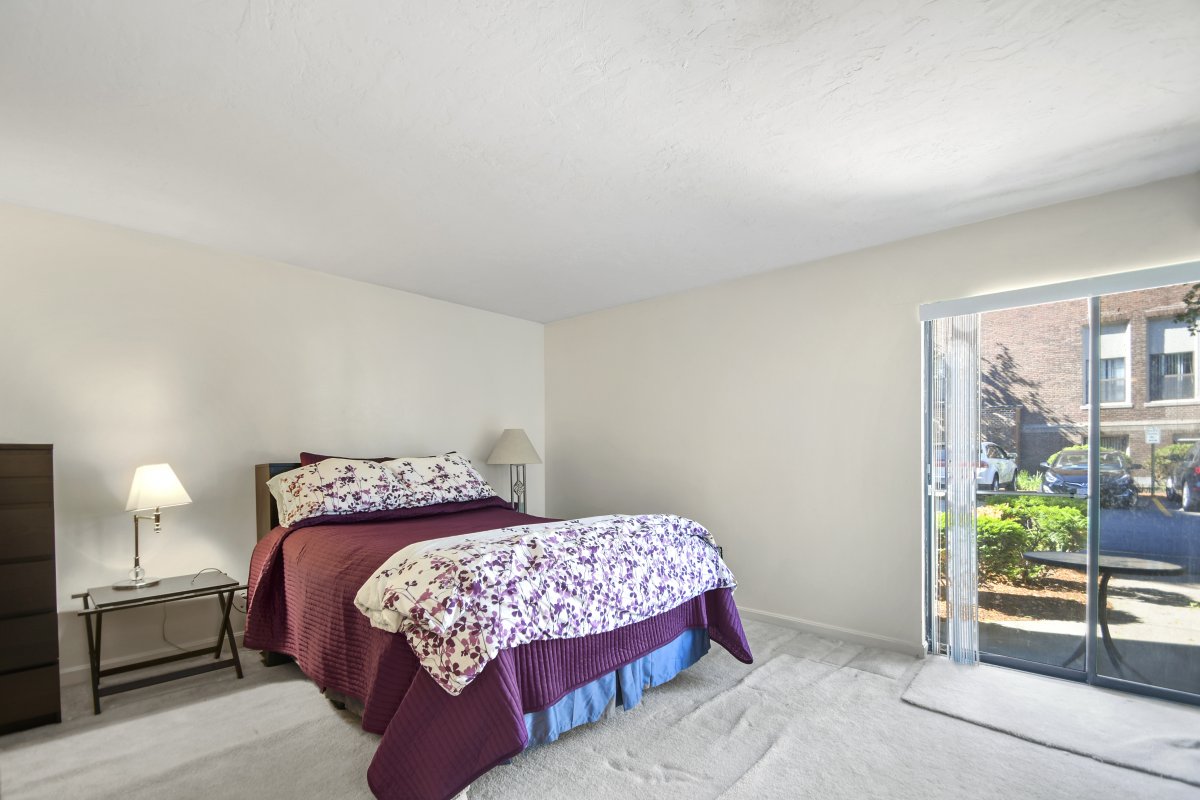 Virtual Tour of 327 Plantation St Unit 304, Worcester, Massachusetts