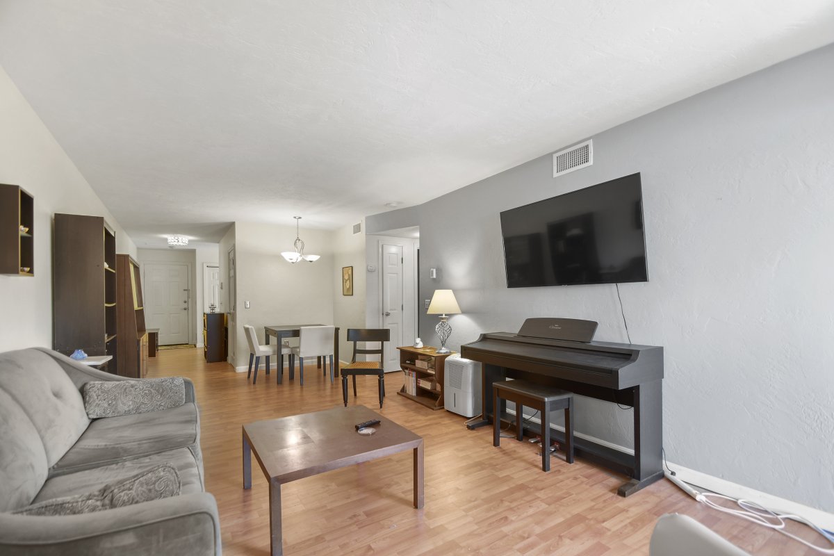 Virtual Tour of 327 Plantation St Unit 304, Worcester, Massachusetts