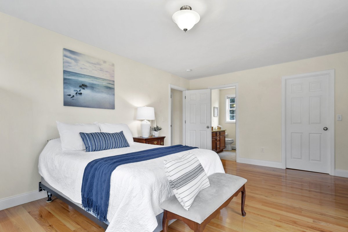 Virtual Tour of 128 Rosemont Street, Haverhill, Massachusetts 01830