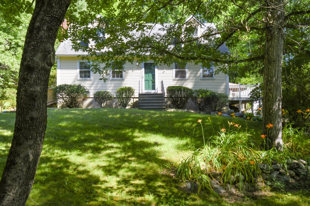 Virtual Tour of 17 North End Road, Townsend, Massachusetts 01469