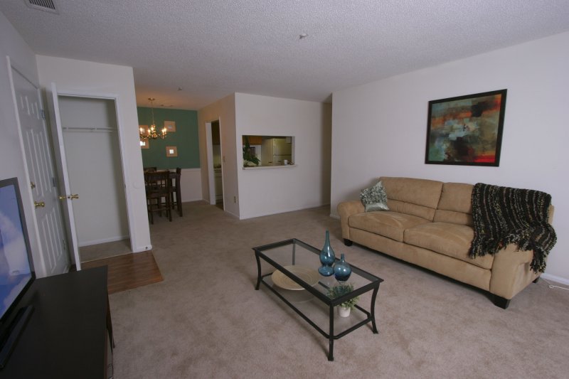 Virtual Tour of 575 Six Flags Drive, Austell, 30168 Apartment TourVista
