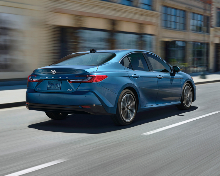 2025 Toyota Camry Hybrid Mid-Size Sedan | Toyota Canada