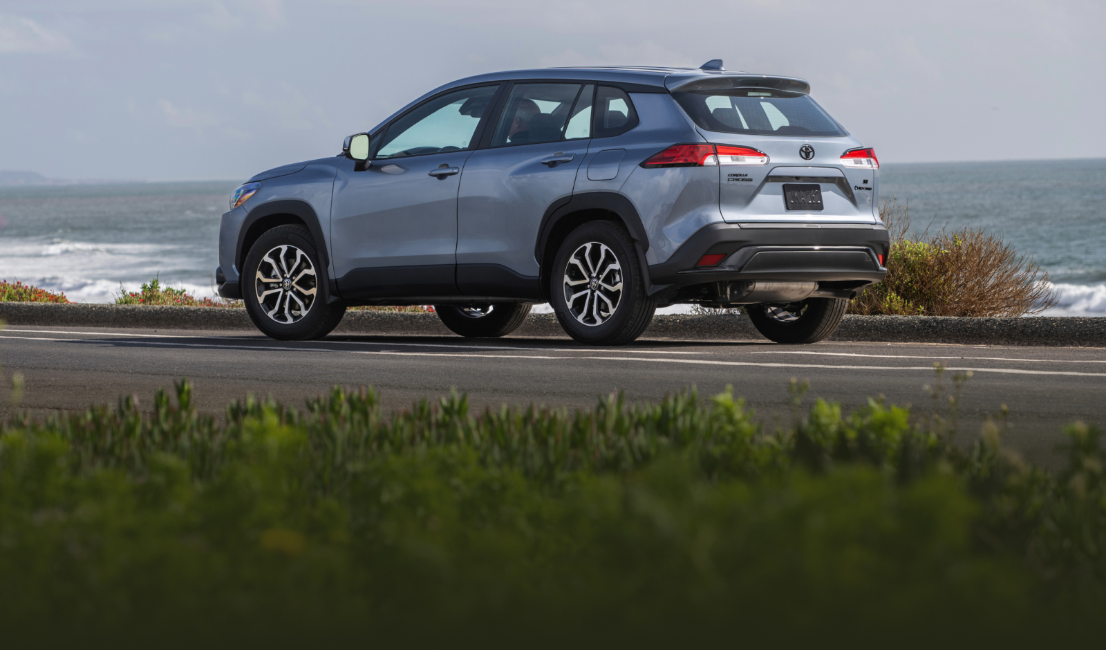 2025 Toyota Corolla Cross & Corolla Cross Hybrid Features SUV | Toyota ...