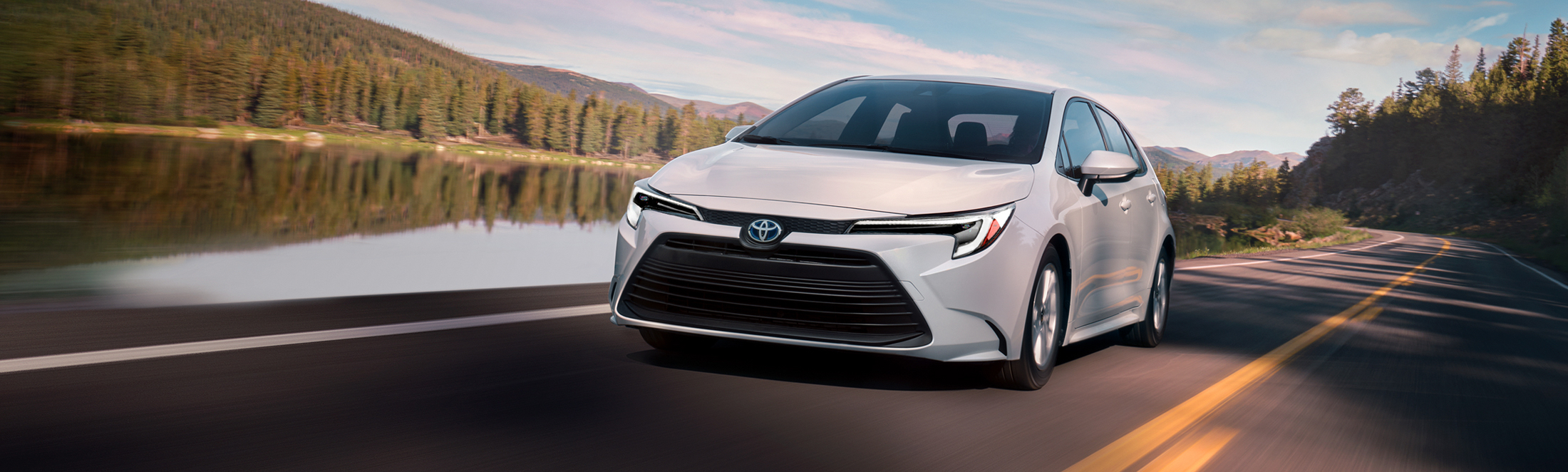 2024 Toyota Corolla and Corolla Hybrid Features | Toyota Canada