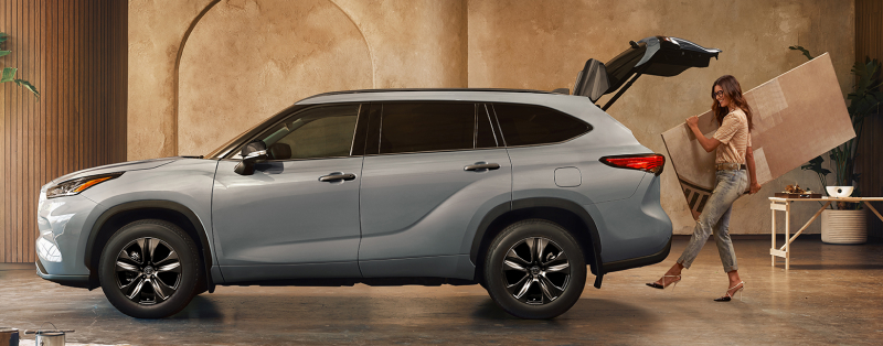 2024 Highlander & Highlander Hybrid: Mid-Size SUV | Toyota Canada