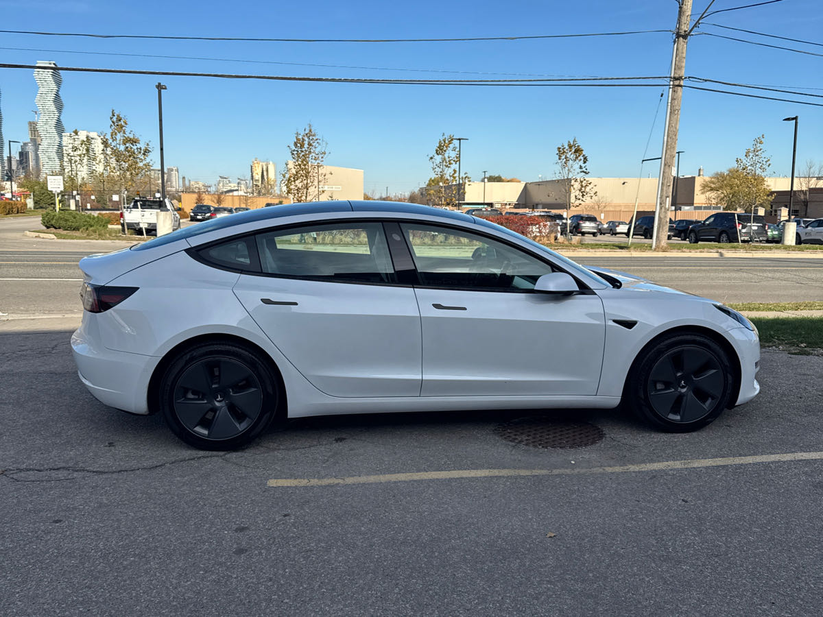 Photo 3 from auction – 2022 TESLA MODEL 3 LONG RANGE with VIN 5YJ3E1EB1NF198174