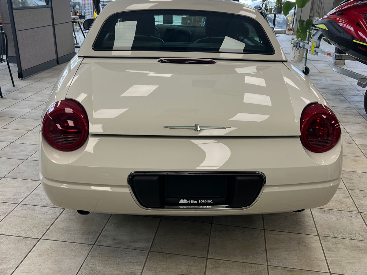 Photo 4 from auction – 2002 FORD THUNDERBIRD 2DR with VIN 1FAHP60A32Y103319