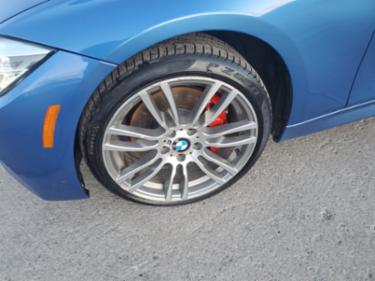 BMW 3 Series WBA8D9G5XJNU69868 снимка