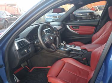 BMW 3 Series WBA8D9G5XJNU69868 снимка