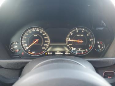 BMW 3 Series WBA8D9G5XJNU69868 снимка