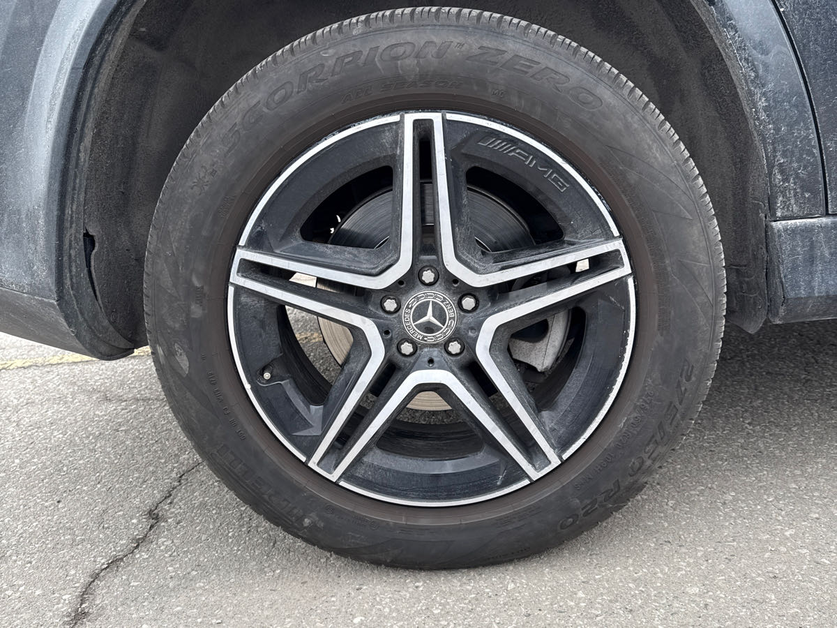 Mercedes-Benz GLE снимка Mercedes-Benz GLE