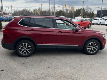 Volkswagen Tiguan 3VV2B7AX2JM037283 снимка