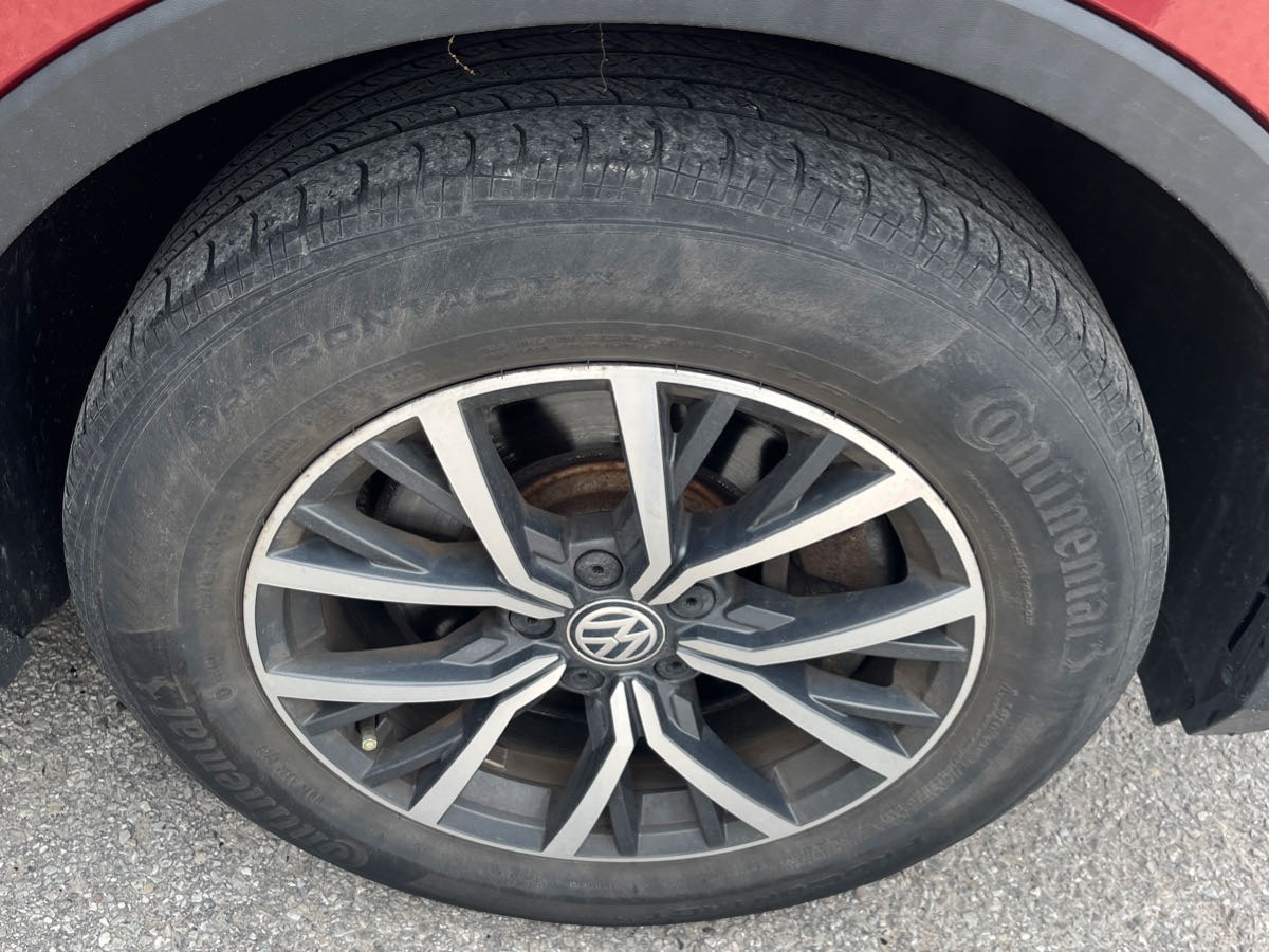 Volkswagen Tiguan снимка Volkswagen Tiguan