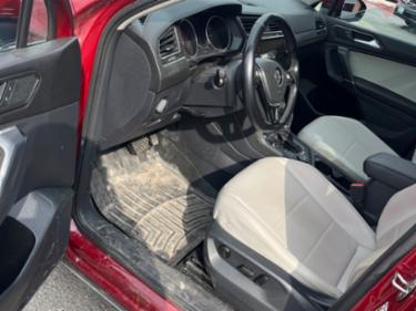 Volkswagen Tiguan 3VV2B7AX2JM037283 снимка