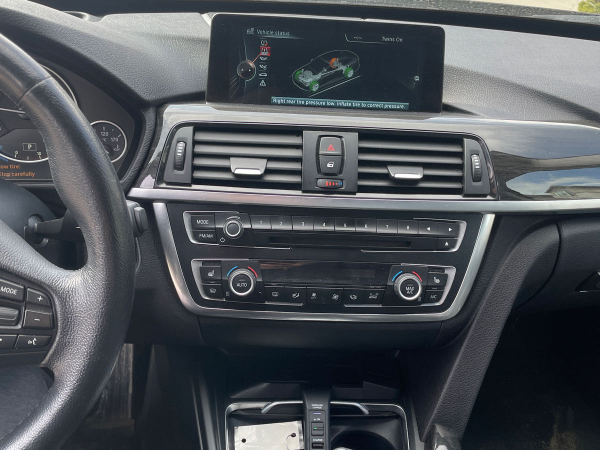 Снимка 9 от търг – 2016 BMW 3 SERIES GRAN TURISMO 328I XDRIVE с VIN WBA8Z5C58GG501875