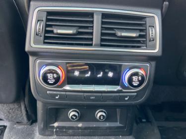 Audi Q7 WA1VAAF73JD016050 снимка