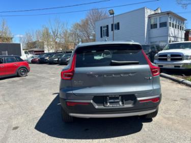 Volvo XC40 YV4162UL9M2479481 снимка