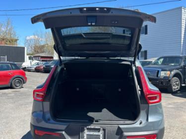 Volvo XC40 YV4162UL9M2479481 снимка