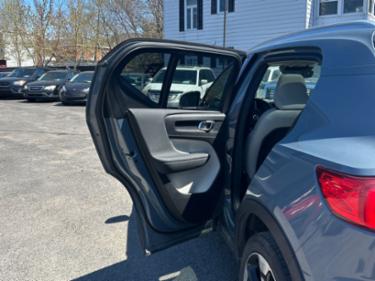 Volvo XC40 YV4162UL9M2479481 снимка