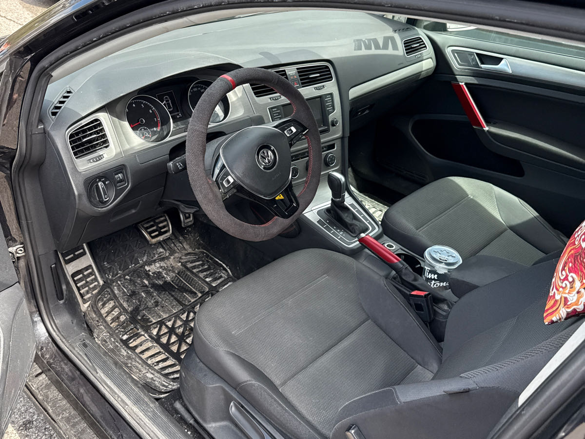 Снимка 5 от търг – 2016 VOLKSWAGEN GOLF TRENDLINE с VIN 3VW917AU8GM049529