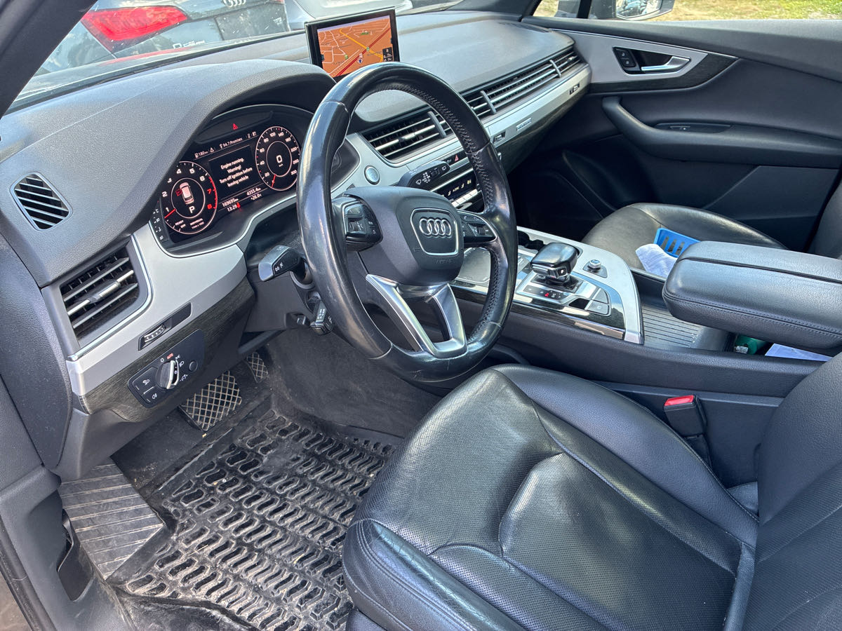 Audi Q7 снимка Audi Q7