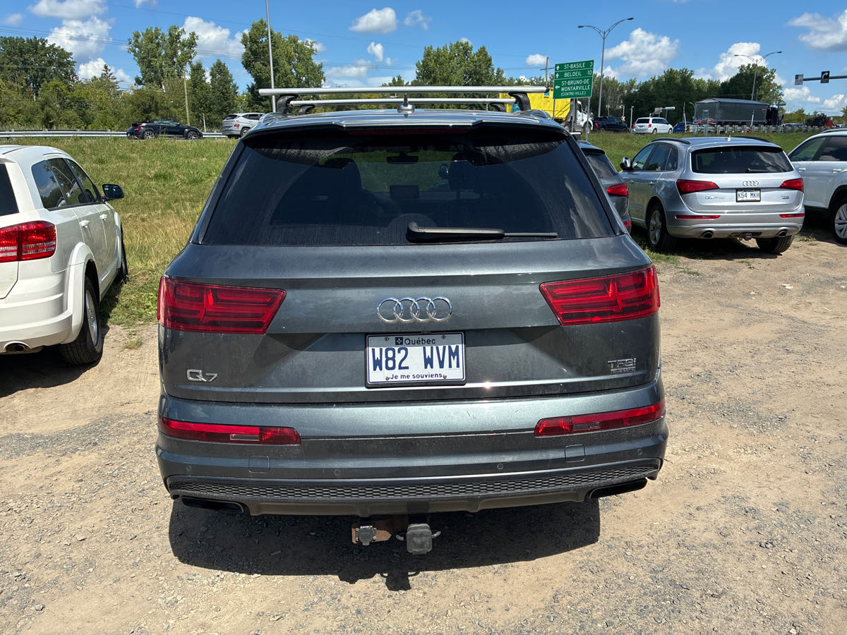 Audi Q7 снимка Audi Q7