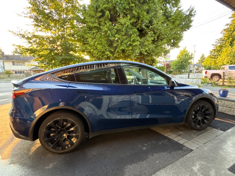 Снимка 3 от търг – 2021 TESLA MODEL Y LONG RANGE с VIN 5YJYGDEE5MF089937
