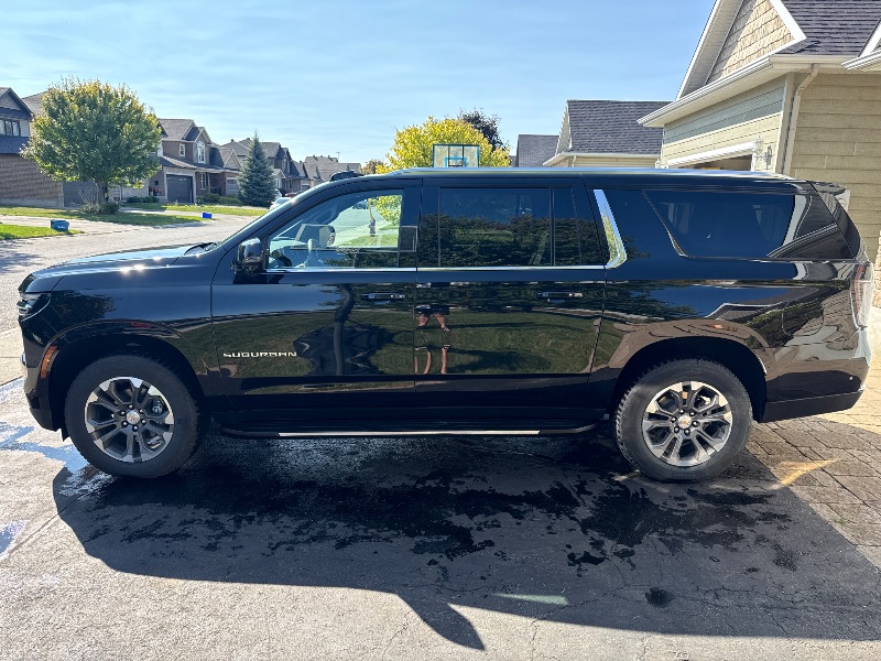 Photo 2 from auction – 2025 CHEVROLET SUBURBAN LT with VIN 1GNS6CRD2SR187942
