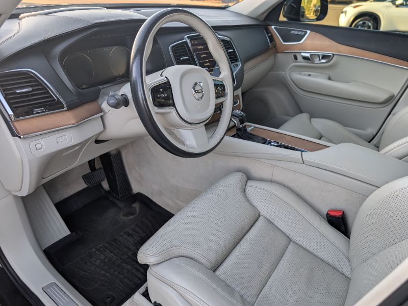 Volvo XC90 снимка Volvo XC90