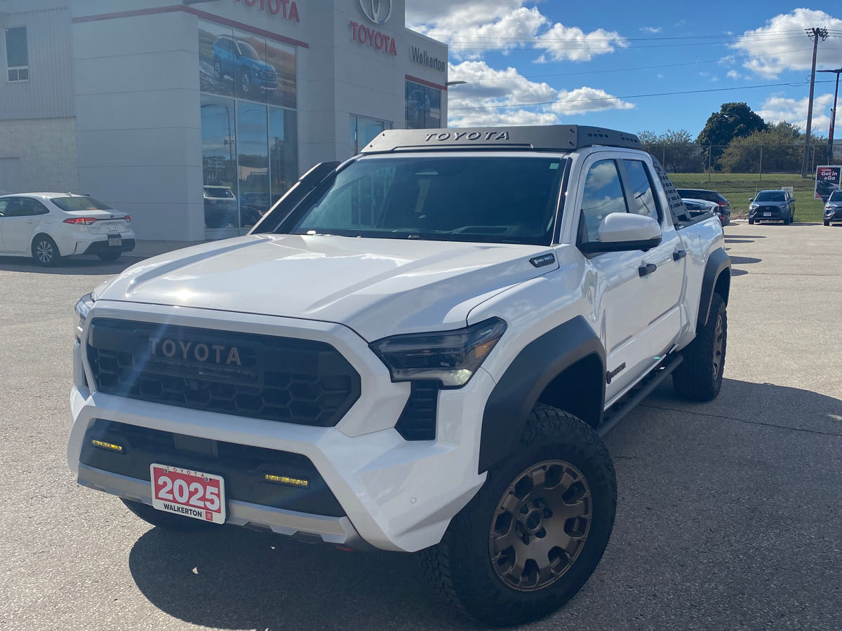 2025 TOYOTA TACOMA 4X4 DOUBLE CAB AUTO HYBRID - Търг №E4C98F
