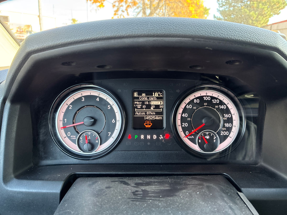 Photo 8 from auction – 2017 RAM 1500 ST with VIN 3C6RR7KT4HG617509