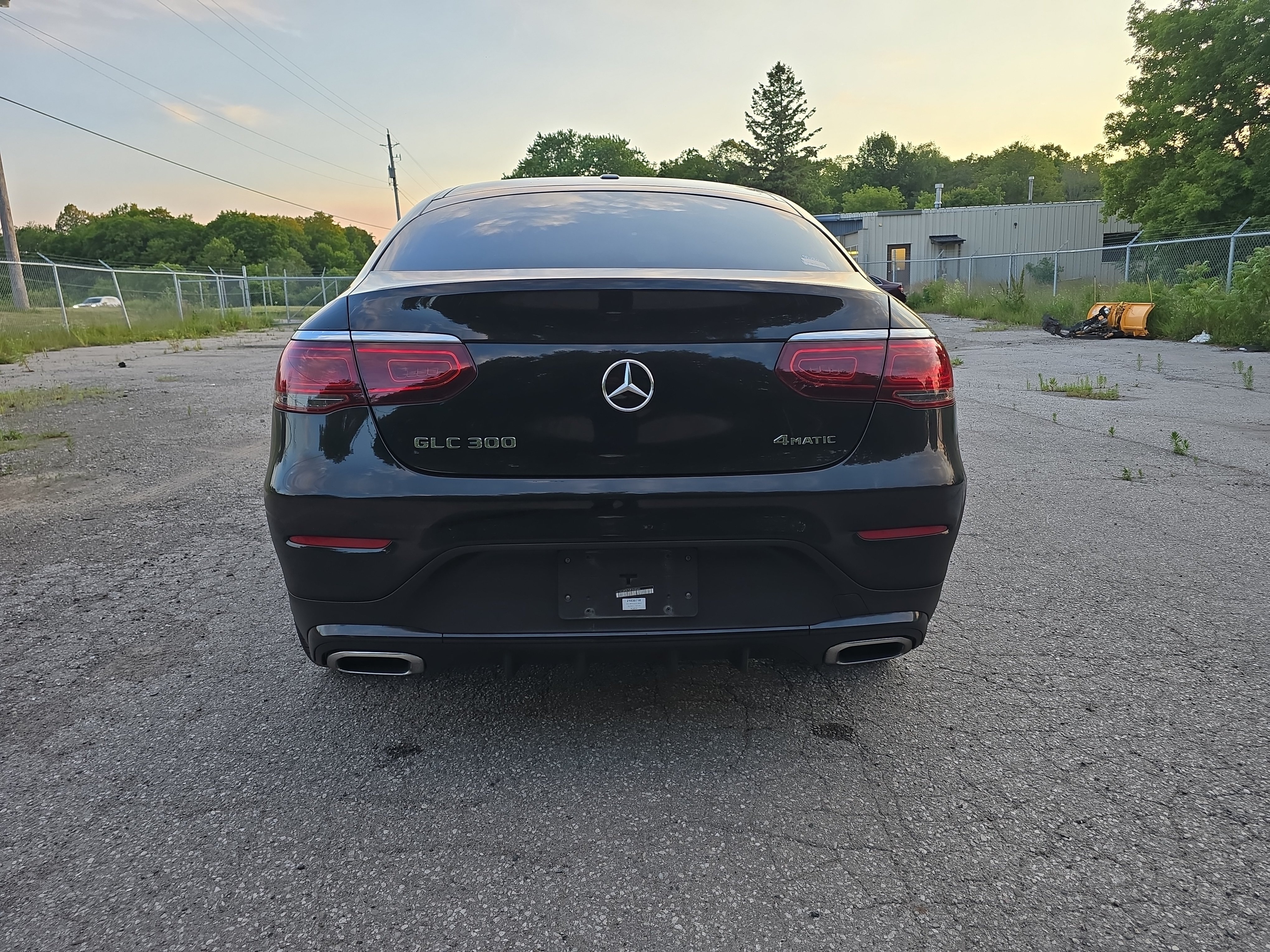 Mercedes-Benz GLC снимка Mercedes-Benz GLC