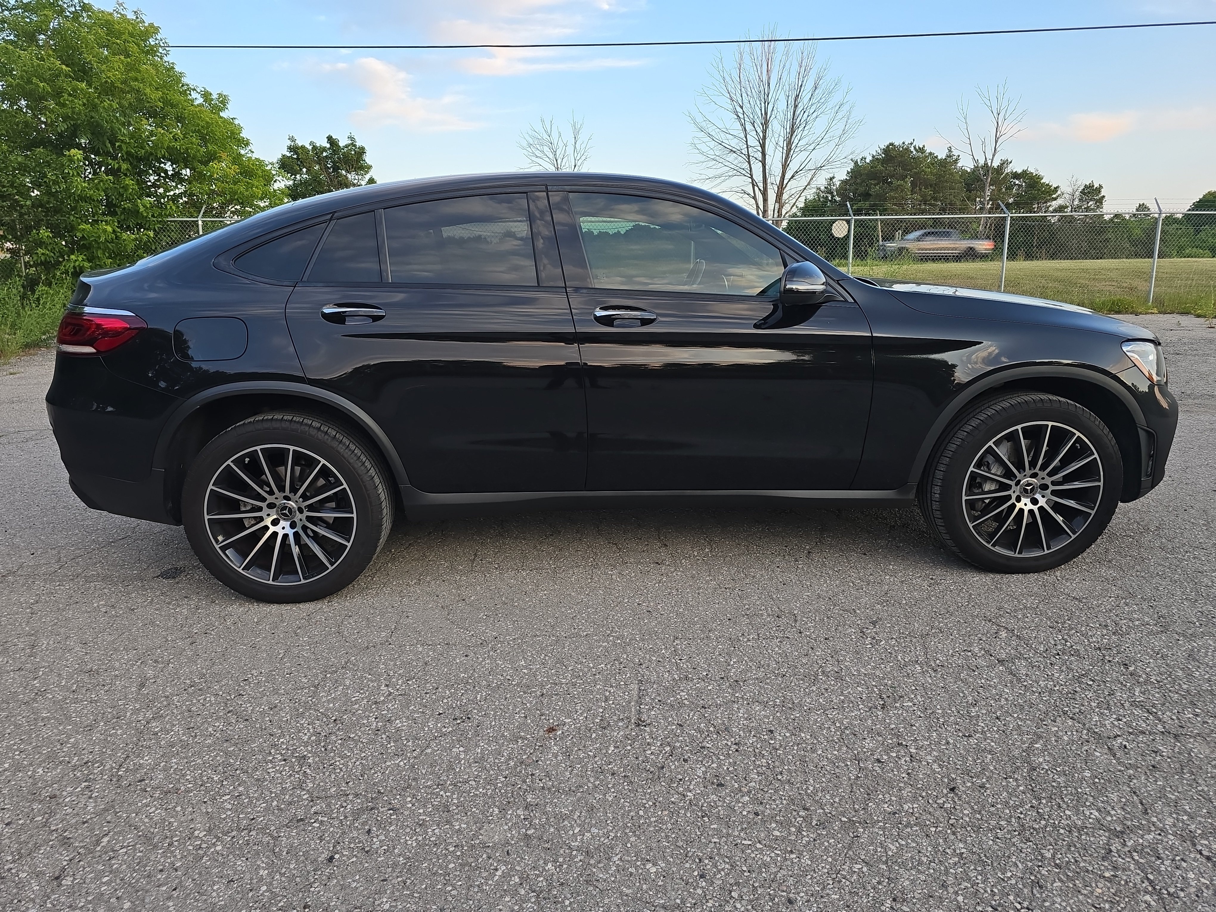 Mercedes-Benz GLC снимка Mercedes-Benz GLC