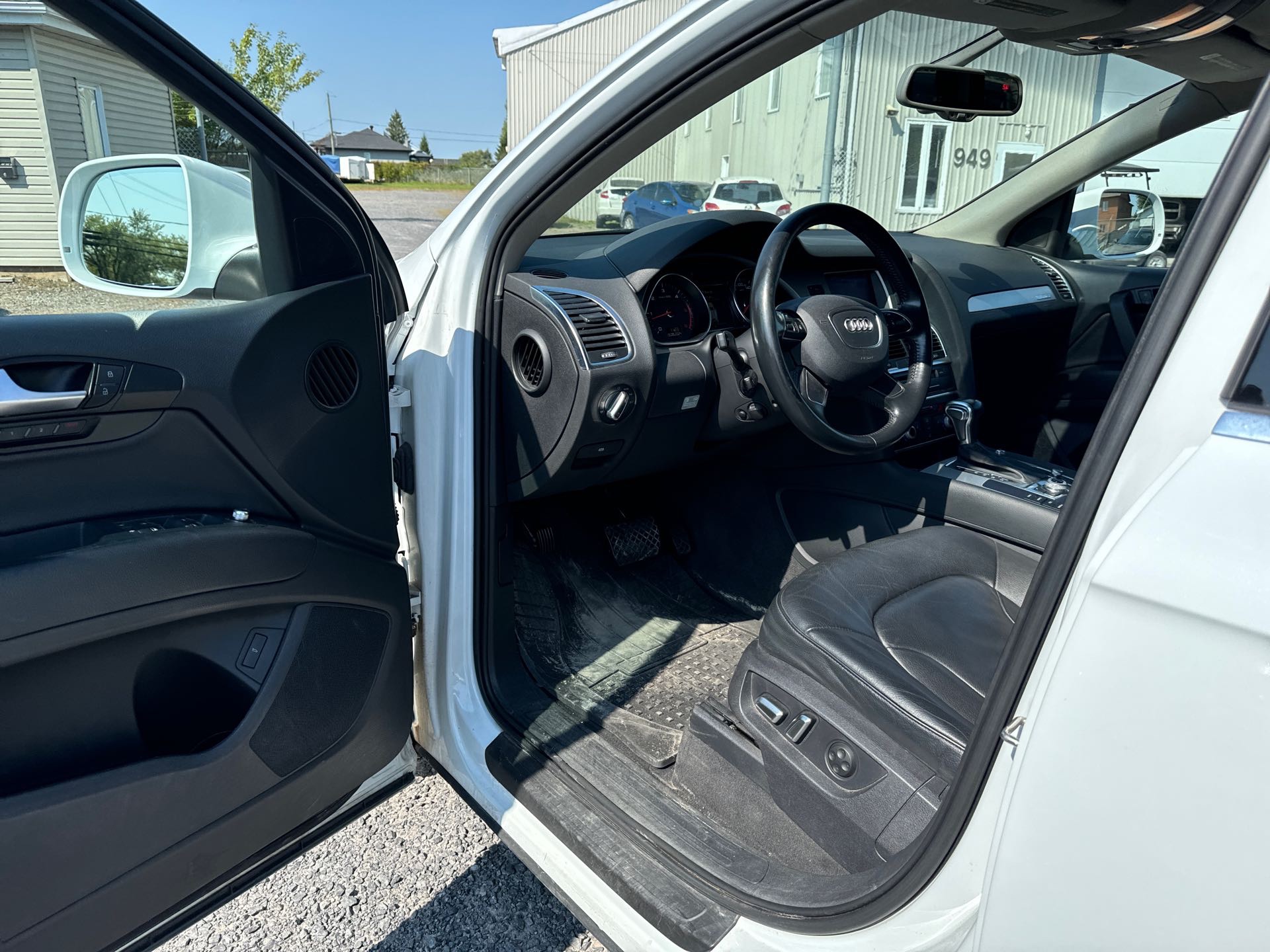 Photo 5 from auction – 2015 AUDI Q7 3.0L TDI PROGRESSIV with VIN WA1CMCFE3FD023614