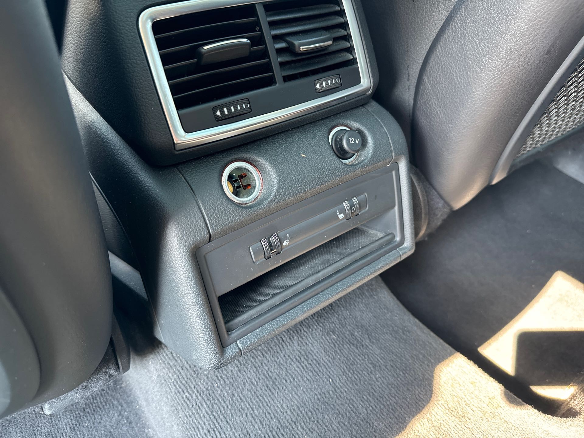 Photo 17 from auction – 2015 AUDI Q7 3.0L TDI PROGRESSIV with VIN WA1CMCFE3FD023614