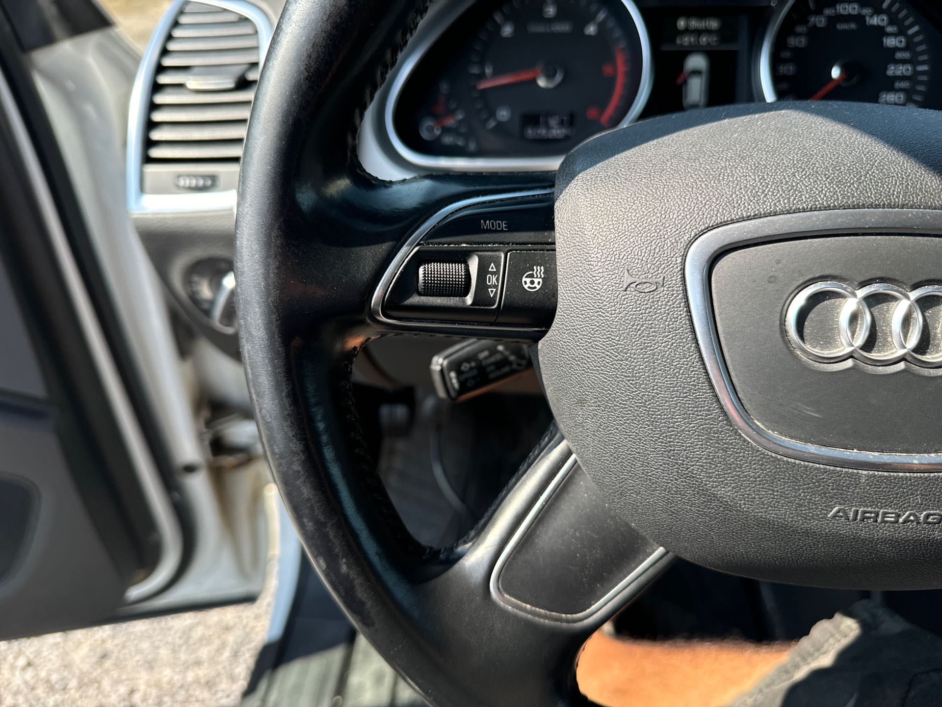 Photo 26 from auction – 2015 AUDI Q7 3.0L TDI PROGRESSIV with VIN WA1CMCFE3FD023614