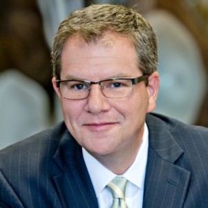 Mike weinberg headshot electronic 598x726
