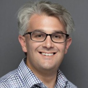 Zach posner headshot