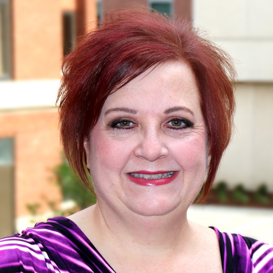 Rebecca davenport headshot