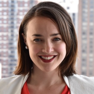 Holly glowaty headshot