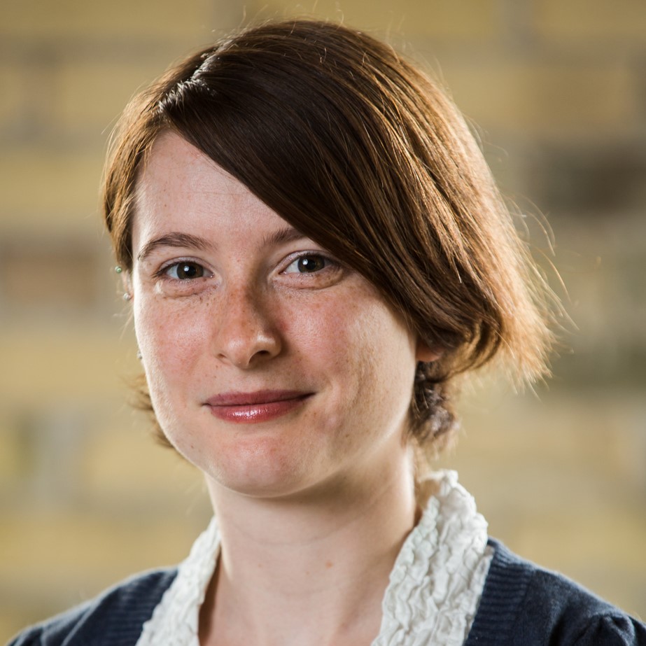 Amber west  d2l (1)
