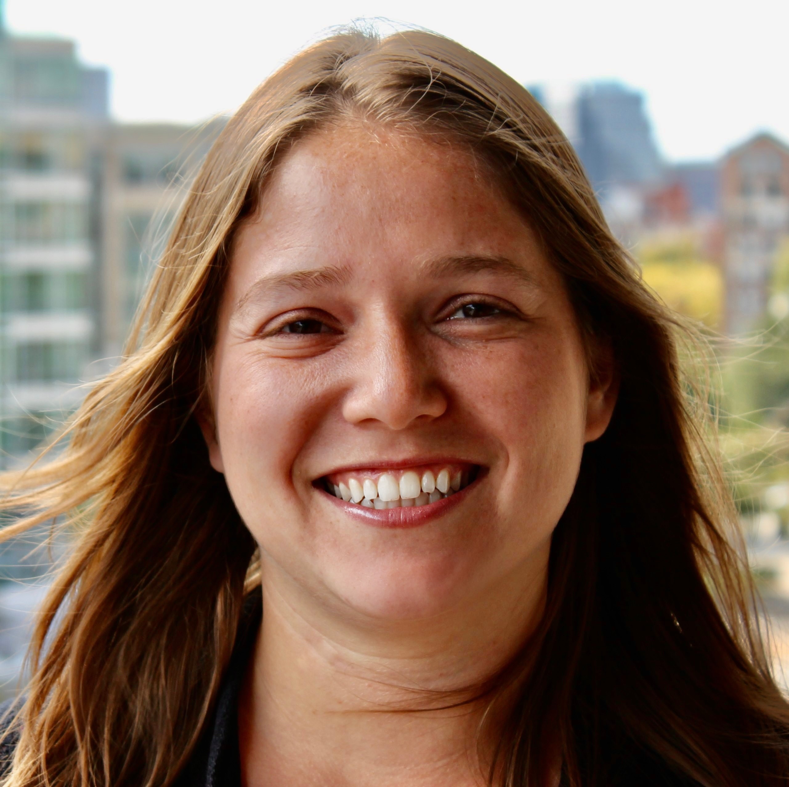 Katie sheketoff headshot