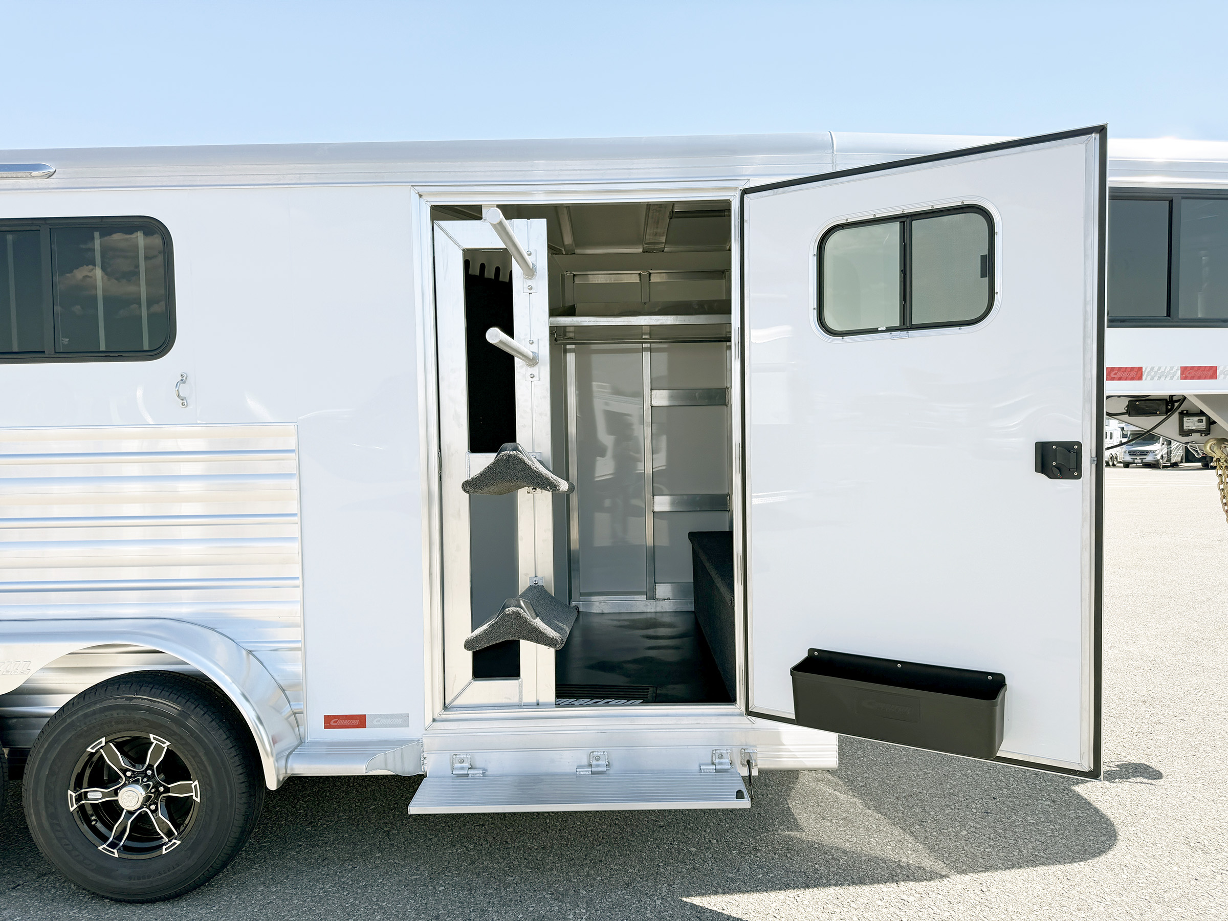 Trailer Photo 3