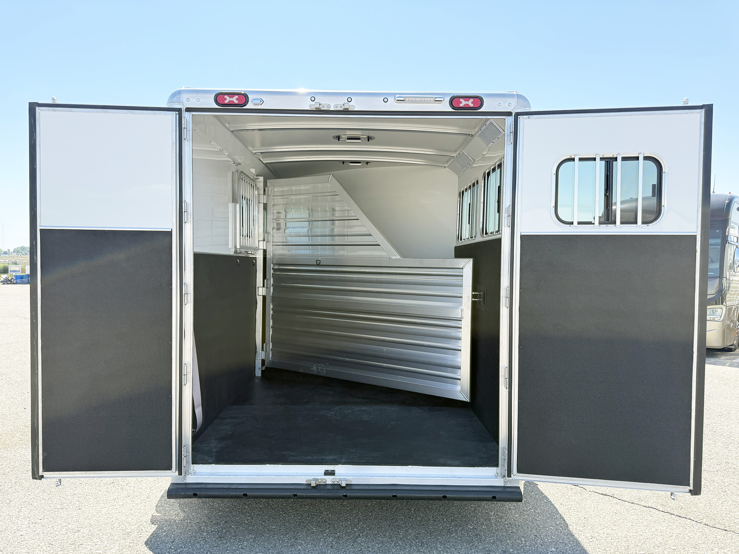 Trailer Photo 9